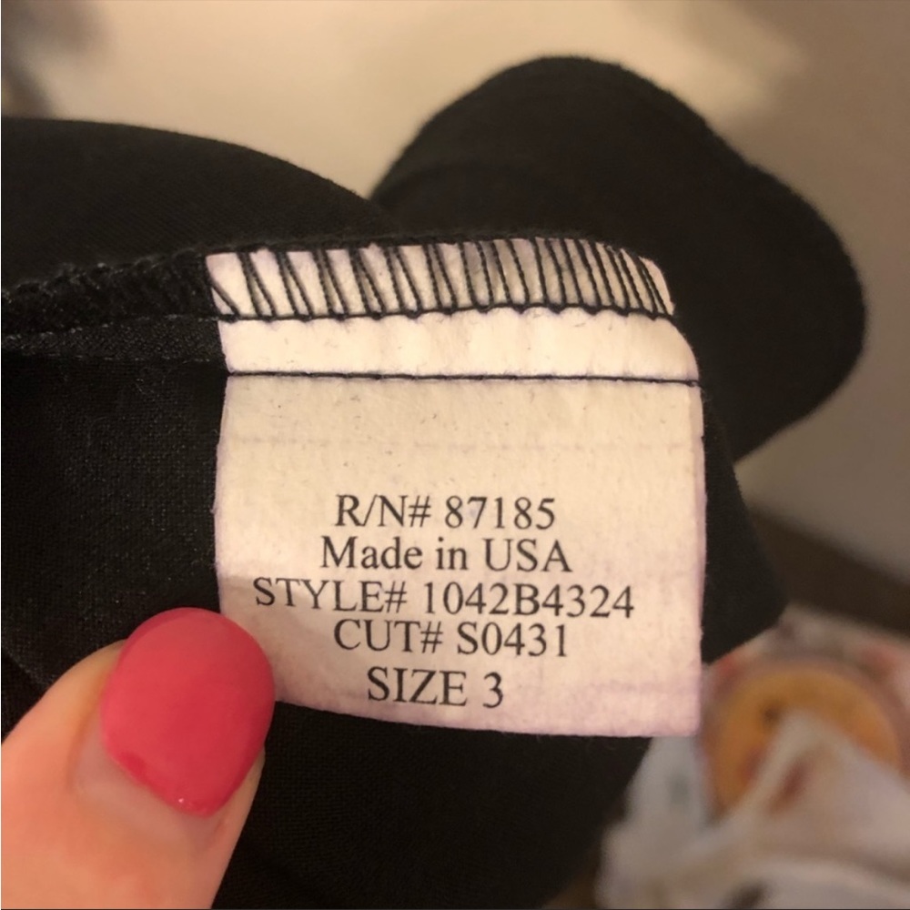 Windsor Knee-Length Black Bermuda Shorts - Size 3 Juniors - Picture 7 of 8
